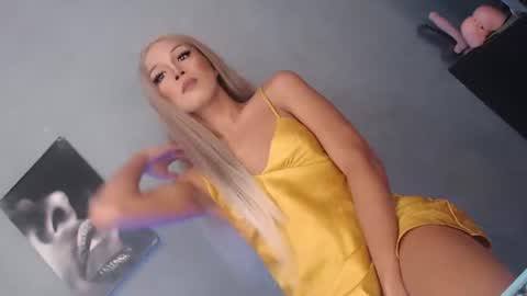 LARA online show from July 9, 3:16 pm