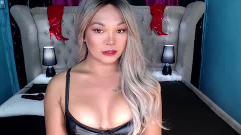Casie online show from March 3, 2:44 am
