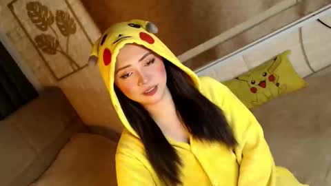 JEN  online show from December 20, 11:27 am