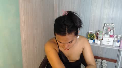 Snapshot of yourhottie_winxxx chatting on October 22, 5:31 am Mauie online show from October 22, 5:31 am