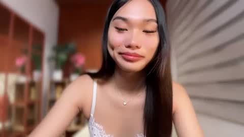 yoursluttyashxx online show from June 25, 5:39 pm