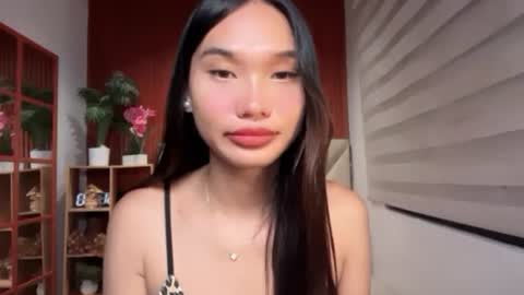 yoursluttyashxx online show from July 6, 5:48 pm