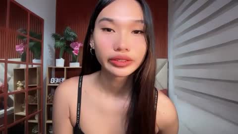 yoursluttyashxx online show from July 12, 5:48 pm
