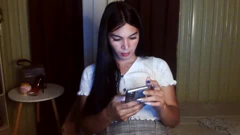 yoursubmissive_larah online show from June 19, 2:32 pm