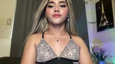 Miss Cali online show from June 1, 7:48 pm