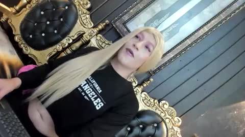 Megan online show from April 25, 4:38 am