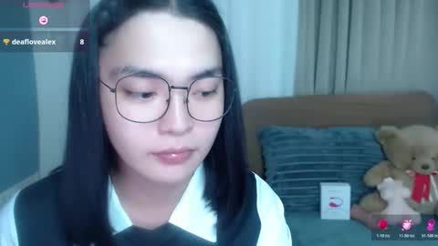 im your lovely zhaviabigcock here online show from May 5, 3:40 pm