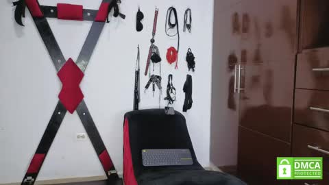 Nicol online show from April 22, 10:28 pm