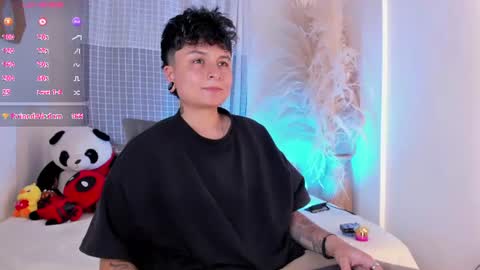 Zury Ramirez online show from August 7, 11:00 pm