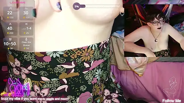 Faye Wilde online show from July 3, 6:52 am