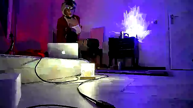 CharlotteVixxens online show from February 12, 9:22 pm