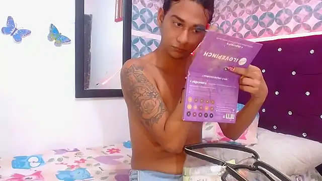 valeryhotts online show from December 21, 12:42 am