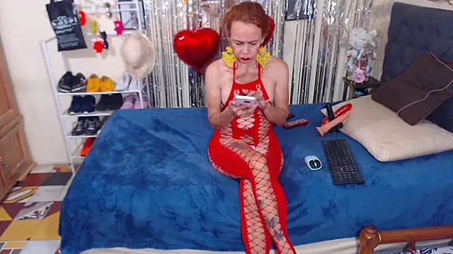 latinaa hot online show from July 27, 1:18 pm