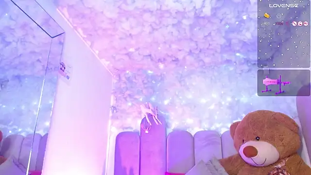 puca ebony online show from November 12, 8:08 pm