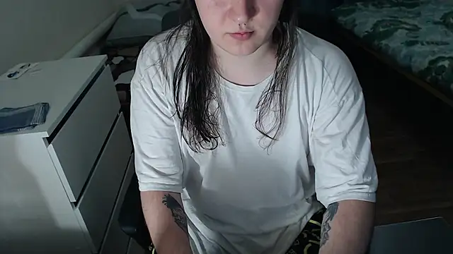 EvaMiron online show from November 20, 4:40 pm