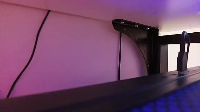 valen1580 online show from March 7, 8:47 pm