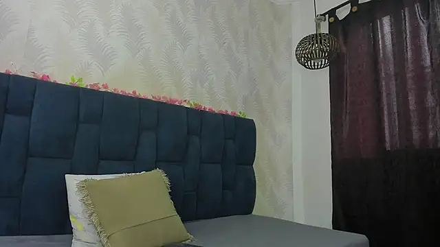 Ammy Connor1 online show from March 17, 8:44 pm