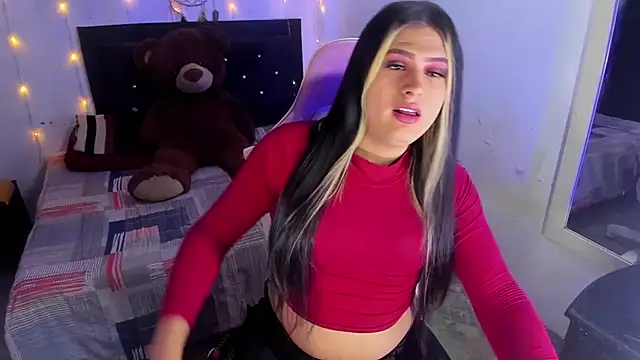 blonde girl01 online show from February 15, 10:41 pm