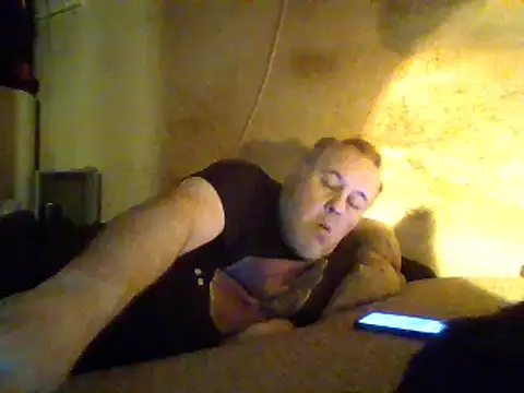 Snapshot of Nightshade7712 chatting on March 1, 5:31 am Nightshade7712 online show from March 1, 5:31 am