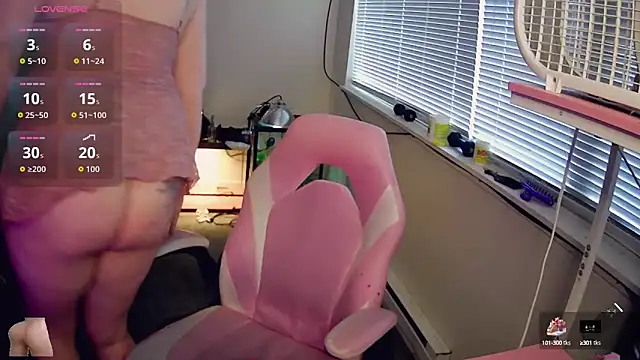 sweetmorgan1 online show from October 16, 12:33 am