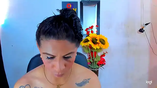 juanblakbigcock online show from July 10, 3:49 pm