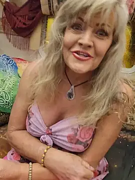 annika lately online show from July 18, 3:57 am