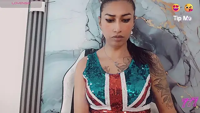 khiara moretti online show from August 6, 8:27 pm