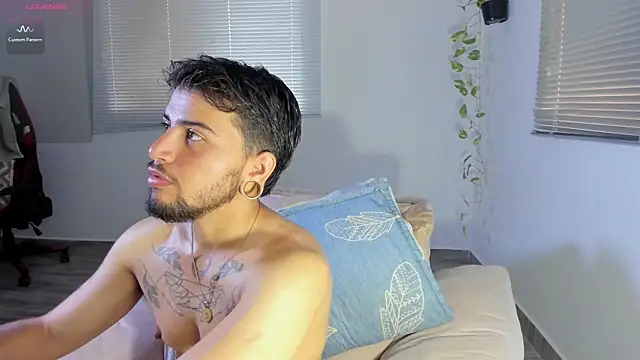 ftmphilip  online show from April 29, 10:49 pm