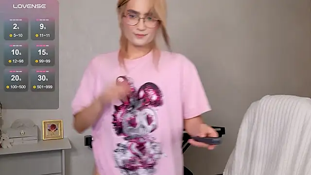 CuteYukiKun online show from November 4, 9:14 pm