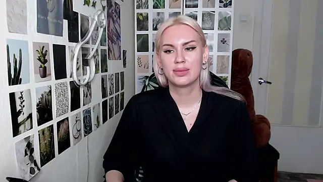 CapriScorpion online show from November 14, 4:59 pm