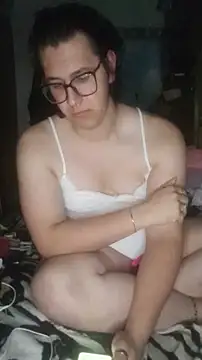 Snapshot of Daisy_150 chatting on October 8, 8:43 pm Daisy 150 online show from October 8, 8:43 pm