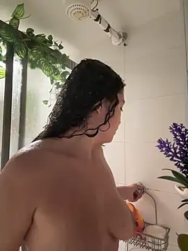 Nathcurly  online show from February 8, 2:50 am