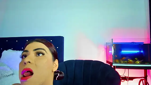 Aliice Doll online show from August 5, 11:33 pm
