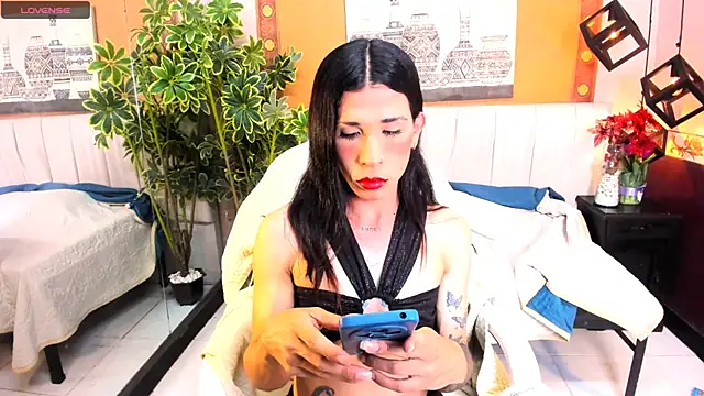 SaraSofia44 online show from April 24, 10:35 pm