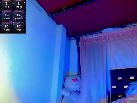 KayleighDreams  online show from October 13, 9:43 am