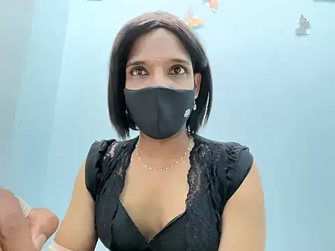 TransLisa7 online show from March 20, 8:54 pm