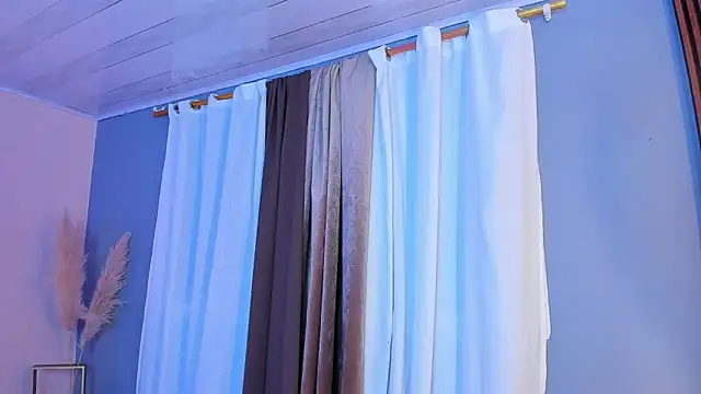 sofiaa grey  online show from November 2, 4:27 pm