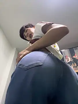 evaevanscute online show from May 22, 1:45 am