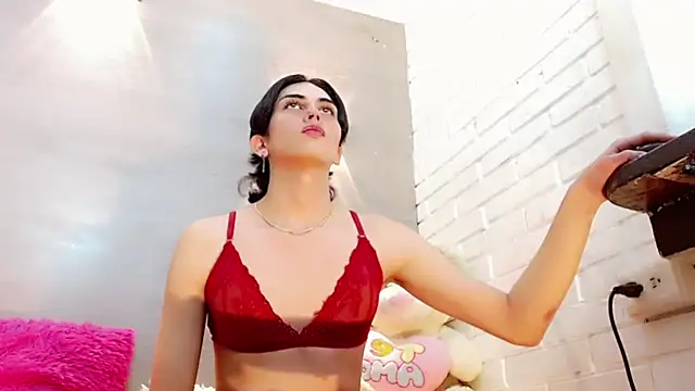 Daniela Pink  online show from October 29, 9:02 pm