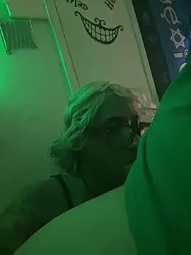 Mune Raez 6 online show from March 6, 2:11 pm