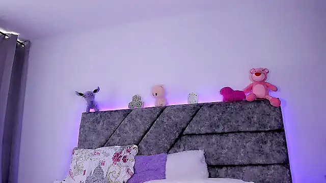 Valentina Alba online show from January 27, 1:52 pm