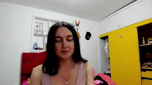 Sweet-Suck69 online show from April 29, 5:01 am