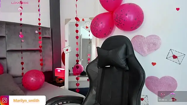 MarilynSmIith online show from February 17, 12:02 pm