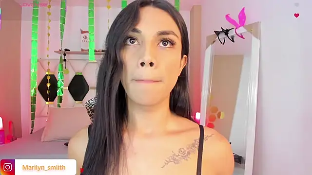 MarilynSmIith online show from March 11, 1:04 pm