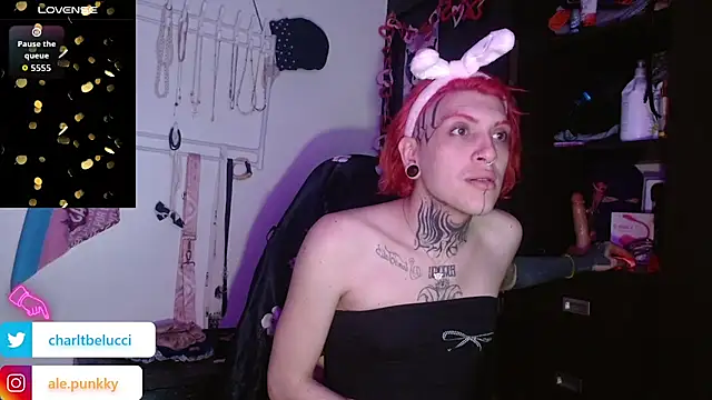 charlotbelucci  online show from February 10, 8:10 am