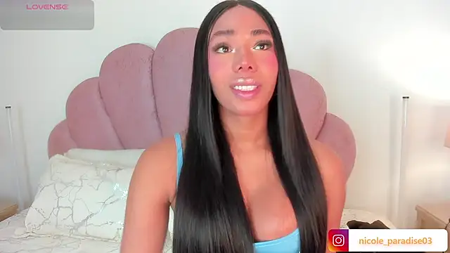 Nicole Paradise online show from August 4, 1:28 pm