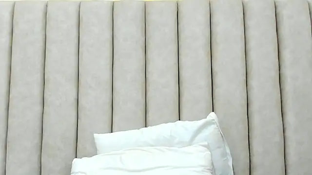FreyaMoller online show from April 24, 7:17 pm