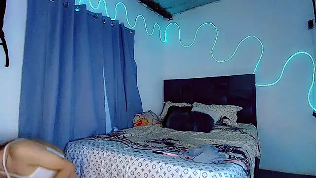 Stefhania susej online show from March 14, 9:51 pm