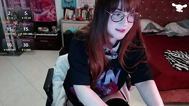 Avril2001 online show from February 5, 4:17 am