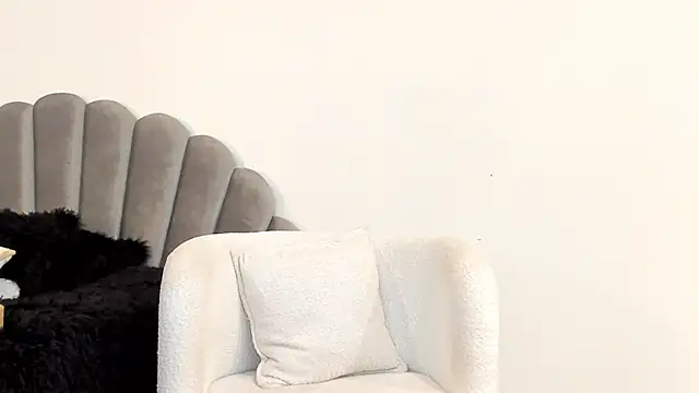 Paulina Monroy online show from February 17, 11:45 pm